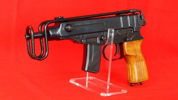 Czech Republic - 1965 - Cz (Ceska Zbrojovka) - Skorpion - Centerfire - Sub-machine gun - 7.65x17/.32acp