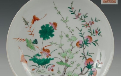 Deep plate - marked Jiaqing (1) - Fencai - Porcelain - Peaches and lotus flowers - China - 19th century