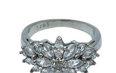 Elegant 925 Sterling Silver Ring with Austrian Crystals