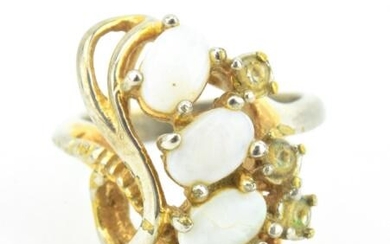 Estate 10kt Gold & Opal Cabochon Retro Ring
