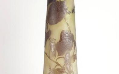Etablissements GALLE (1904-1936) - Tubular multilayer glass vase with a...