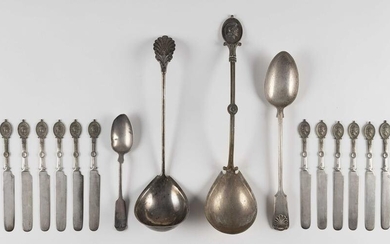 FOURTEEN PIECES OF AMERICAN STERLING SILVER FLATWARE