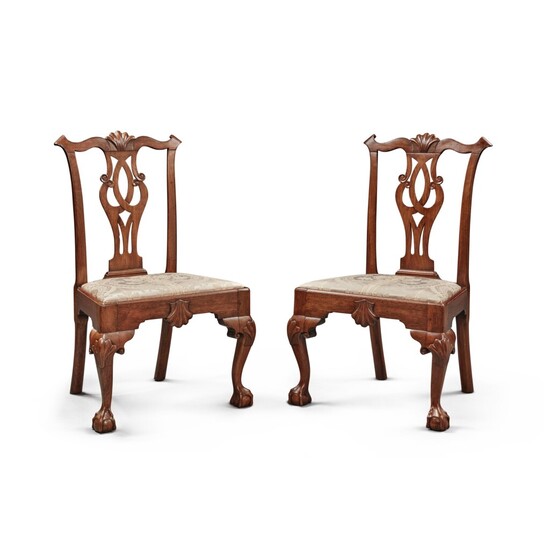 Fine Pair of Chippendale Shell-Carved Walnut Side Chairs, Philadelphia, Pennsylvania, Circa 1770