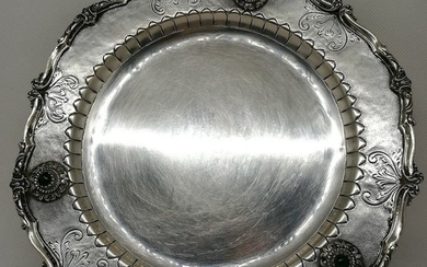 Finely engraved plate with set stones - .800 silver - Fratelli Cacchione - Italy - Mid 20th century