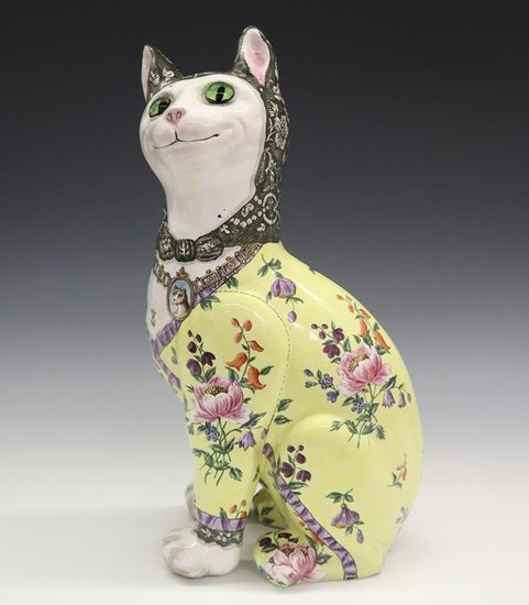 Galle Faience Cat