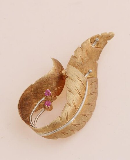 Gold branch brooch with ruby