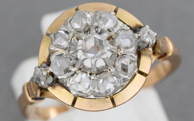 Gold ring enriched with diamonds - Gross weight: 5 g...