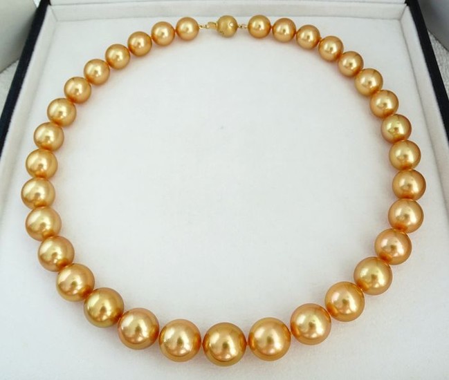 HS Jewellery - Golden south sea pearls, Natural 24K Golden Saturation AAA 11.23 X 13.99 mm - Necklace, 18 kt. Yellow Gold - Diamonds