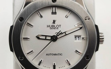 Hublot - Classic Fusion - 511.NX.2610.LR - Men - 2011-present