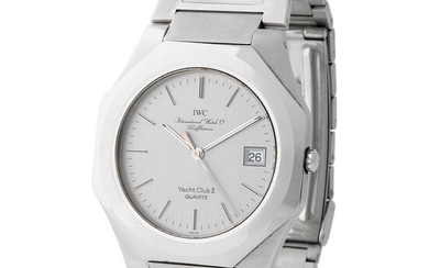 IWC. Catching and Tasteful Yacht Club II Quartz Wristwatch in Steel, Reference 3312 With Silver Dial.