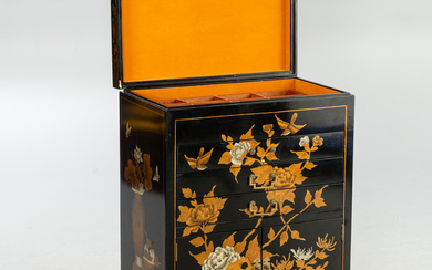 Japanese-style dresser, late 20th century Jh.