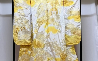 Kimono - Silk - Wedding - Beautiful kimono, 白打掛 shiro-uchikake robe - Japan - Shōwa period (1926-1989)