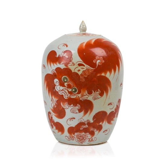 Large Chinese Famille Rose Covered Jar
