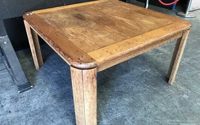Large Square Form Parker Coffee Table (H:47 W:85 D:85cm)