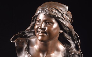 Leon Bohn (1837 - 1899) - Sculpture, fraaie buste "La Cigale" - 53 cm - Bronze (patinated)