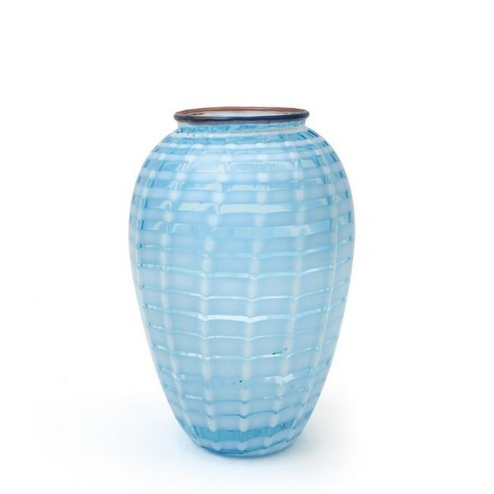 MURANO Un vaso costolato azzurro con fascia a