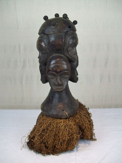 Mask (1) - Hardwood - LEGA - SAKIMATWEMATWE - Congo DRC