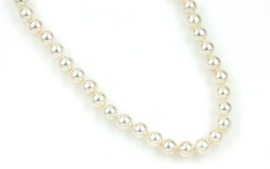 Necklace made of Mikimoto-cultured pearls
