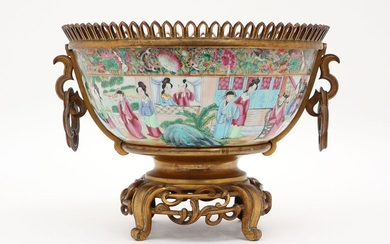 Nouveau bol chinois (diamètre : 31,5 cm) en porcelaine avec décor "Cantonees" et avec une...