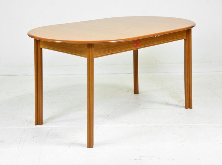 Oval Mid Century Modern Dining Table - Pop Up Leaf