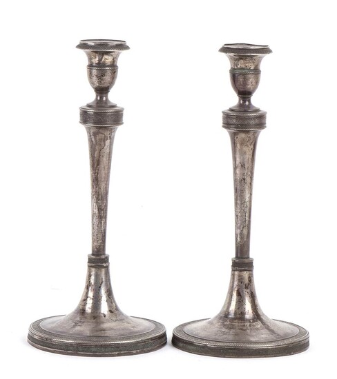 Pair of Italian silver candlesticks - Naples, 1824-1832 circular...