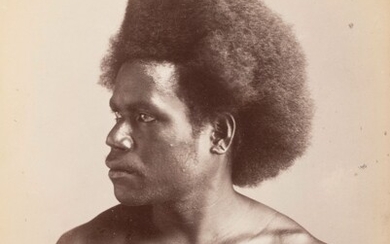 Photographe non identifié. Beau portrait d’homme de profil, îles Fidji. Épreuve albuminée c. 1890. Une...