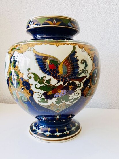 Plateelbakkerij Rozenburg - Juliana aardewerk - Rozenburg - Large earthenware bird vase 30 cm