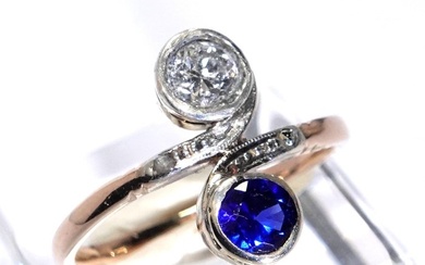 Ring - 14 kt. White gold, Yellow gold - 0.57 tw. Diamond (Natural) - Sapphire