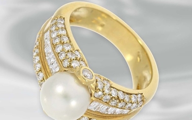 Ring: attractive cultured pearl ring with diamonds, ca....