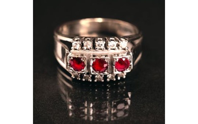 Ring mit Rubinen und Diamanten, WG 585