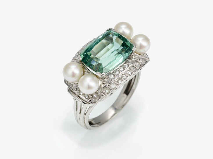Ring mit blaugrünem Turmalin, Diamanten und Zuchtperlen