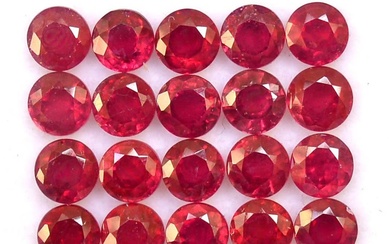 Ruby 4 MM Round Faceted Cut 25 Pieces
