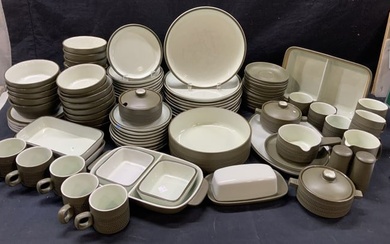Set 98 Dendy Ceramic Dishware, England
