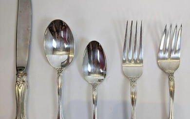 Set of Traditional Silver Plate Flatware. Marked Intern