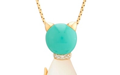 Un pendentif chat en or 18ct en nacre et turquoise cabochon, avec collier d'accentuation en...