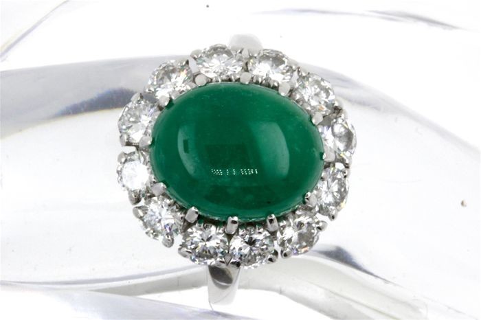 Van Cleef & Arpels - 18 kt. White gold - Ring - 5.30 ct Emerald - Diamonds