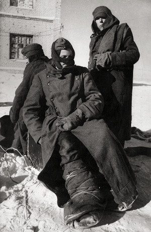 World War II (Sanko, Galina) – German prisoners of war after the battle of Stalingrad