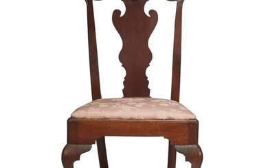Queen Anne walnut side chair Philadelphia, PA, circa 1760...
