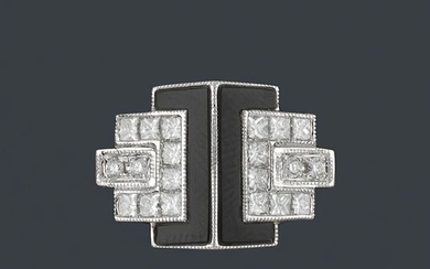 Ring in Art Deco style with princess cut diamonds and