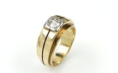 14 kt gold ring with diamond ,...