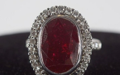 18 CT WHITE GOLD, RUBY AND DIAMOND RING
