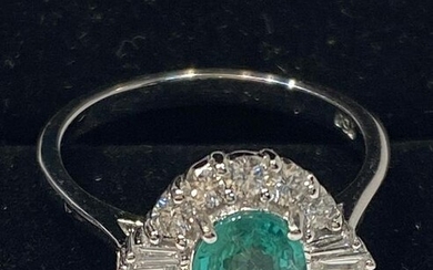 18CT WHITE GOLD EMERALD AND DIAMOND CLUSTER RING