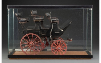 21062: Three-Seater Carriage Model in Oak and Glass Cas