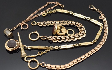 4 chaînes de montre de poche dorées et un petschaft, vers 1900, 1) chaîne avec...