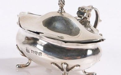 George V silver mustard pot and cover, Chester 1919