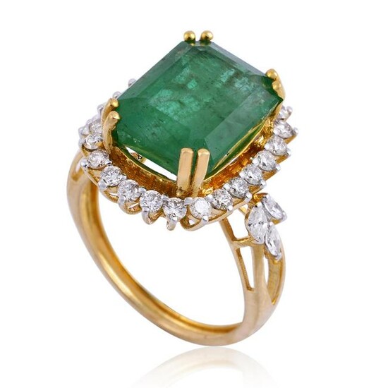 7.25 TCW Emerald HI/SI Diamond Dome Ring Solid 18k Gold