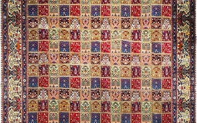 9 x 13 Ivory Fine Quality Persian Bakhtiari Rug