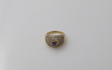 A 14k yellow gold ring