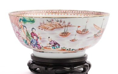 A CHINESE EXPORT PORCELAIN FAMILLE-ROSE 'HARBOUR SCENE' PUNCH BOWL, QIANLONG PERIOD (1736-95)