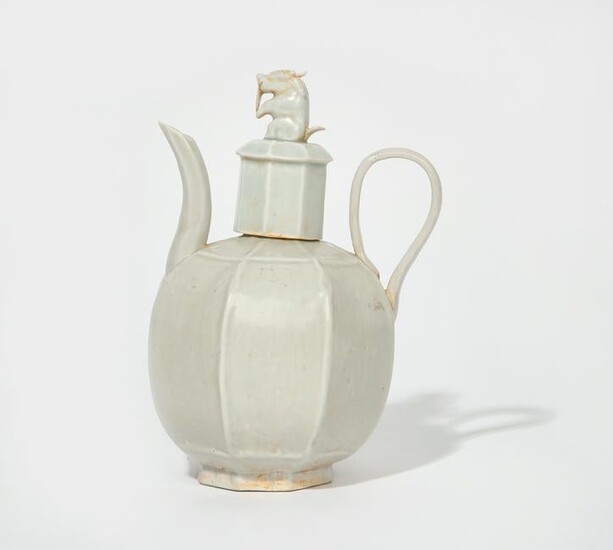 A Chinese glazed porcelain Hutian Kiln teapot